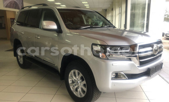 Acheter Occasion Voiture Toyota Land Cruiser Prado Gris à Butha–Buthe, Thaba-Tseka Acheter Occasion Voiture Toyota Land Cruiser Prado Gris à Butha–Buthe, Thaba-Tseka