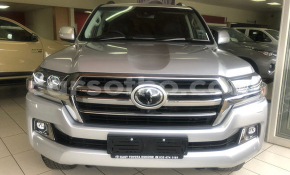 Acheter Occasion Voiture Toyota Land Cruiser Prado Gris à Butha–Buthe, Thaba-Tseka Acheter Occasion Voiture Toyota Land Cruiser Prado Gris à Butha–Buthe, Thaba-Tseka