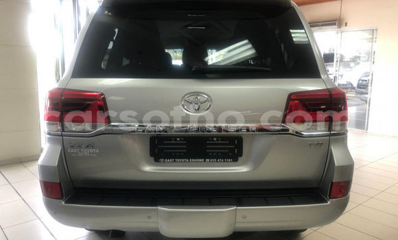 Acheter Occasion Voiture Toyota Land Cruiser Prado Gris à Butha–Buthe, Thaba-Tseka Acheter Occasion Voiture Toyota Land Cruiser Prado Gris à Butha–Buthe, Thaba-Tseka