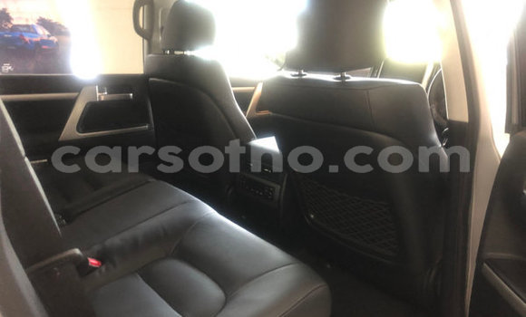 Acheter Occasion Voiture Toyota Land Cruiser Prado Gris à Butha–Buthe, Thaba-Tseka Acheter Occasion Voiture Toyota Land Cruiser Prado Gris à Butha–Buthe, Thaba-Tseka
