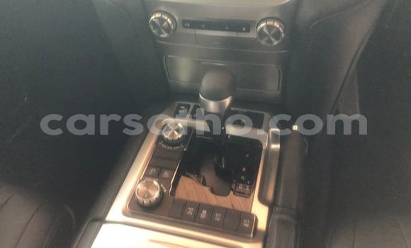 Acheter Occasion Voiture Toyota Land Cruiser Prado Gris à Butha–Buthe, Thaba-Tseka Acheter Occasion Voiture Toyota Land Cruiser Prado Gris à Butha–Buthe, Thaba-Tseka