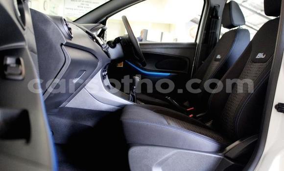 Sayi Na hannu Ford Flex White Mota in Maseru a Maseru Sayi Na hannu Ford Flex White Mota in Maseru a Maseru