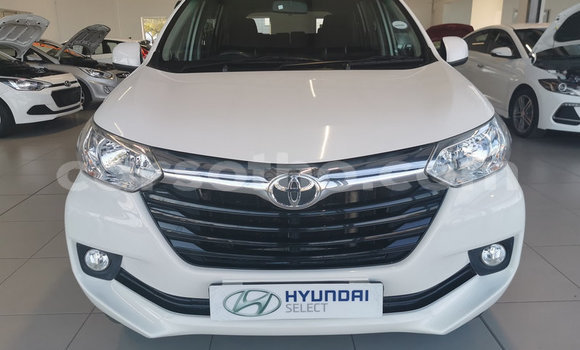 Buy Used Toyota Avanza White Car in Hlotse in Leribe Buy Used Toyota Avanza White Car in Hlotse in Leribe