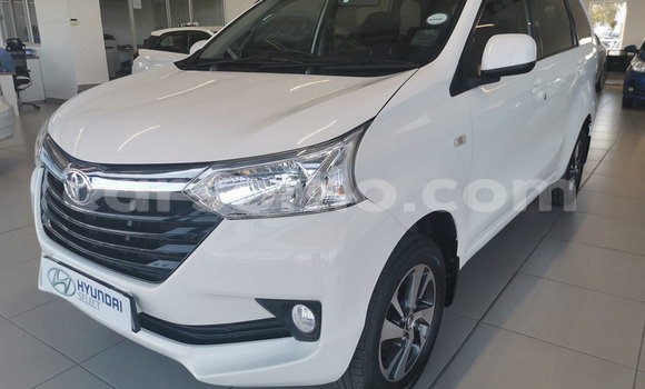 Buy Used Toyota Avanza White Car in Hlotse in Leribe Buy Used Toyota Avanza White Car in Hlotse in Leribe