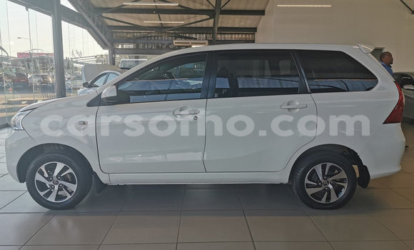 Buy Used Toyota Avanza White Car in Hlotse in Leribe Buy Used Toyota Avanza White Car in Hlotse in Leribe