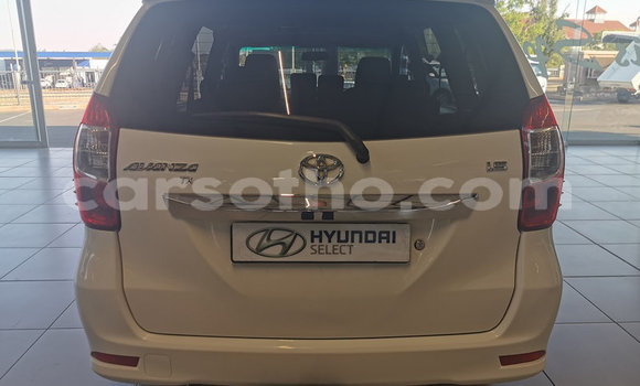 Buy Used Toyota Avanza White Car in Hlotse in Leribe Buy Used Toyota Avanza White Car in Hlotse in Leribe