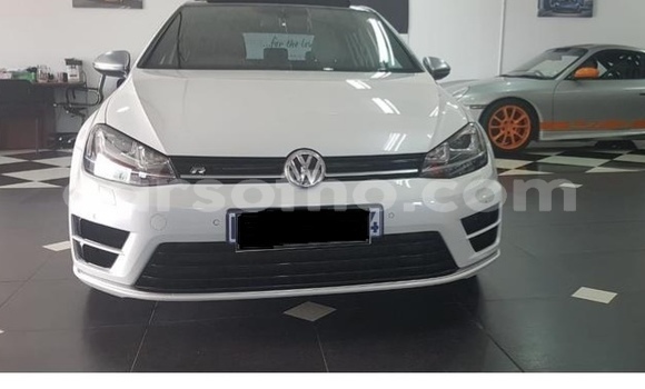 Acheter Occasion Voiture Volkswagen Golf R Blanc à Hlotse, Leribe Acheter Occasion Voiture Volkswagen Golf R Blanc à Hlotse, Leribe