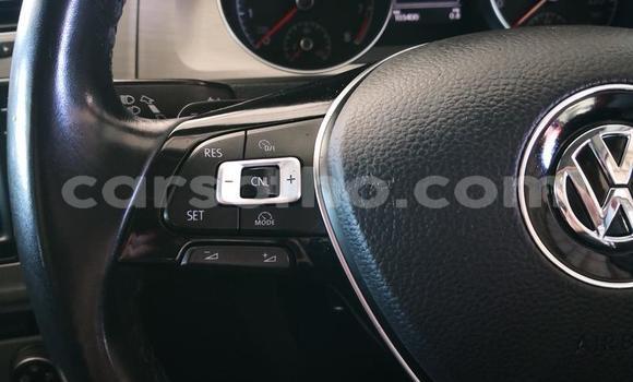 اشتري مستعمل Volkswagen Golf Red سيارة في Hlotse في Leribe اشتري مستعمل Volkswagen Golf Red سيارة في Hlotse في Leribe