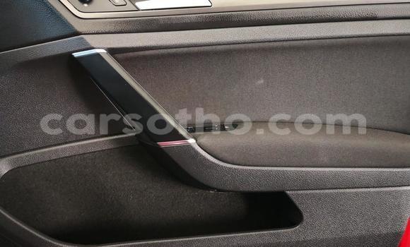 اشتري مستعمل Volkswagen Golf Red سيارة في Hlotse في Leribe اشتري مستعمل Volkswagen Golf Red سيارة في Hlotse في Leribe