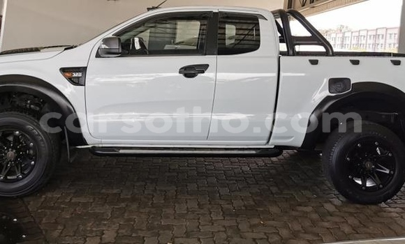 اشتري مستعمل Ford Ranger White سيارة في Hlotse في Leribe اشتري مستعمل Ford Ranger White سيارة في Hlotse في Leribe