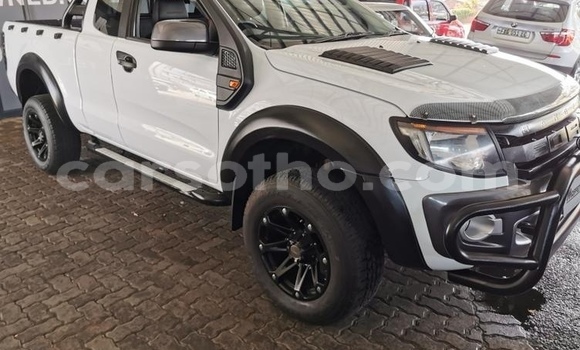 اشتري مستعمل Ford Ranger White سيارة في Hlotse في Leribe اشتري مستعمل Ford Ranger White سيارة في Hlotse في Leribe