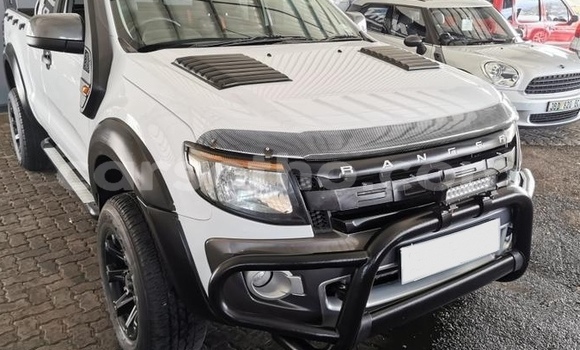 اشتري مستعمل Ford Ranger White سيارة في Hlotse في Leribe اشتري مستعمل Ford Ranger White سيارة في Hlotse في Leribe