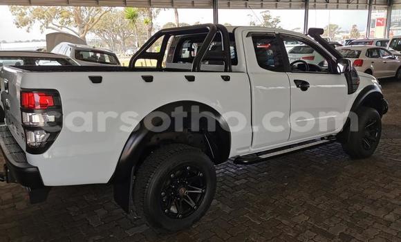 اشتري مستعمل Ford Ranger White سيارة في Hlotse في Leribe اشتري مستعمل Ford Ranger White سيارة في Hlotse في Leribe