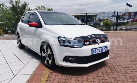 Acheter Occasion Voiture Volkswagen Polo GTI Blanc à Hlotse, Leribe Acheter Occasion Voiture Volkswagen Polo GTI Blanc à Hlotse, Leribe