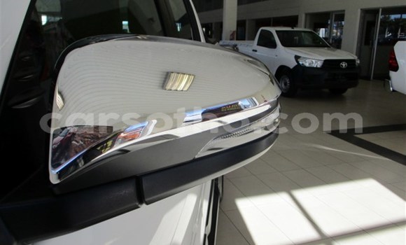 اشتري مستعمل Toyota Hilux White سيارة في Maseru في Maseru اشتري مستعمل Toyota Hilux White سيارة في Maseru في Maseru