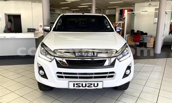 Acheter Occasion Voiture Isuzu D–MAX Blanc à Maseru, Maseru Acheter Occasion Voiture Isuzu D–MAX Blanc à Maseru, Maseru