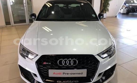 Sayi Na hannu Audi RS3 White Mota in Butha–Buthe a Thaba-Tseka Sayi Na hannu Audi RS3 White Mota in Butha–Buthe a Thaba-Tseka