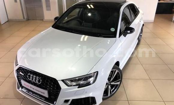 Sayi Na hannu Audi RS3 White Mota in Butha–Buthe a Thaba-Tseka Sayi Na hannu Audi RS3 White Mota in Butha–Buthe a Thaba-Tseka