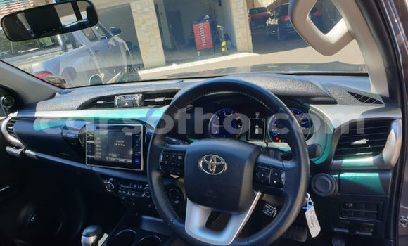 Acheter Occasion Voiture Toyota Hilux Beige à Hlotse, Leribe Acheter Occasion Voiture Toyota Hilux Beige à Hlotse, Leribe