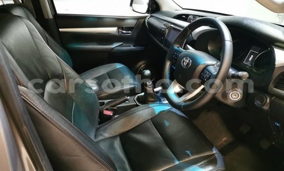 اشتري مستعمل Toyota Hilux Beige سيارة في Butha–Buthe في Thaba-Tseka اشتري مستعمل Toyota Hilux Beige سيارة في Butha–Buthe في Thaba-Tseka
