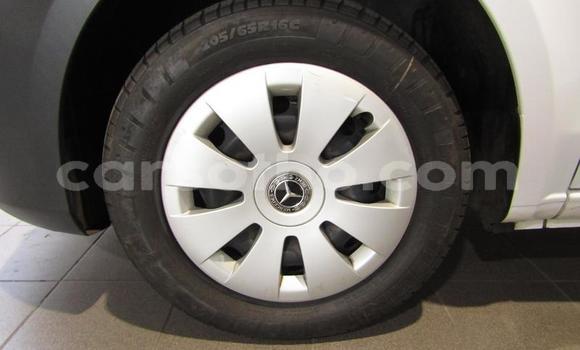 Acheter Occasion Voiture Mercedes-Benz Vito Blanc à Maseru, Maseru Acheter Occasion Voiture Mercedes-Benz Vito Blanc à Maseru, Maseru