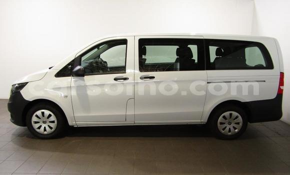 Acheter Occasion Voiture Mercedes-Benz Vito Blanc à Maseru, Maseru Acheter Occasion Voiture Mercedes-Benz Vito Blanc à Maseru, Maseru