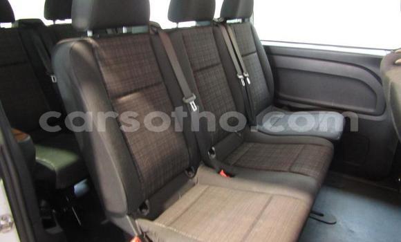 Acheter Occasion Voiture Mercedes-Benz Vito Blanc à Maseru, Maseru Acheter Occasion Voiture Mercedes-Benz Vito Blanc à Maseru, Maseru