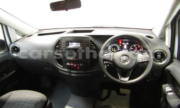 Acheter Occasion Voiture Mercedes-Benz Vito Blanc à Maseru, Maseru Acheter Occasion Voiture Mercedes-Benz Vito Blanc à Maseru, Maseru