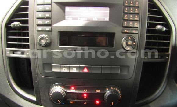 Acheter Occasion Voiture Mercedes-Benz Vito Blanc à Maseru, Maseru Acheter Occasion Voiture Mercedes-Benz Vito Blanc à Maseru, Maseru