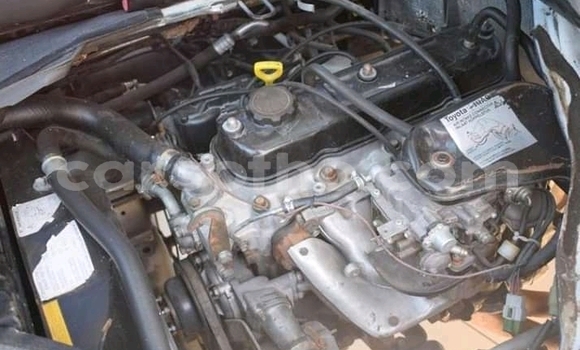 Buy Used Toyota Hiace White Car in Maseru in Maseru Buy Used Toyota Hiace White Car in Maseru in Maseru