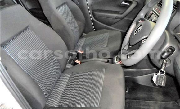 Acheter Occasion Voiture Volkswagen Polo Blanc à Maseru, Maseru Acheter Occasion Voiture Volkswagen Polo Blanc à Maseru, Maseru