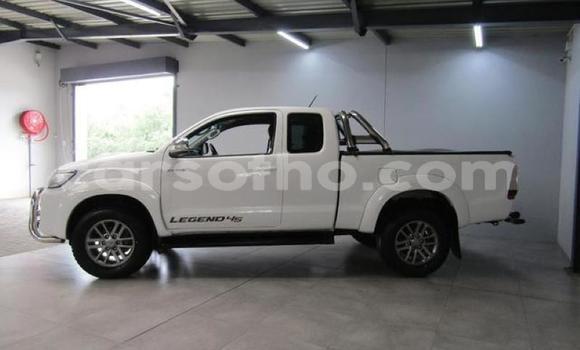 اشتري مستعمل Toyota Hilux White سيارة في Maseru في Maseru اشتري مستعمل Toyota Hilux White سيارة في Maseru في Maseru