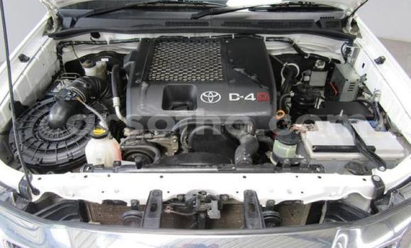 اشتري مستعمل Toyota Hilux White سيارة في Maseru في Maseru اشتري مستعمل Toyota Hilux White سيارة في Maseru في Maseru