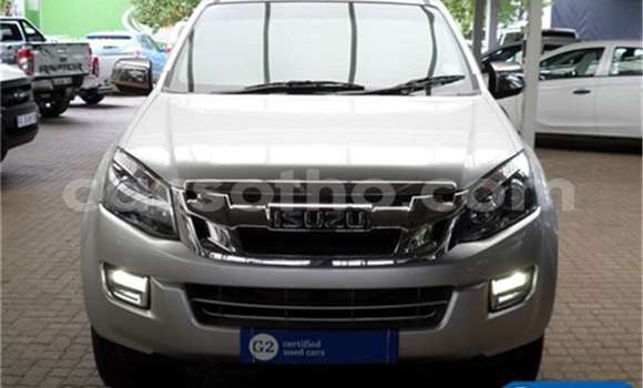 Sayi Na hannu Isuzu KB Silver Mota in Maseru a Maseru Sayi Na hannu Isuzu KB Silver Mota in Maseru a Maseru