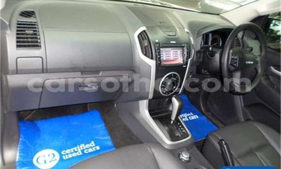 Sayi Na hannu Isuzu KB Silver Mota in Maseru a Maseru Sayi Na hannu Isuzu KB Silver Mota in Maseru a Maseru