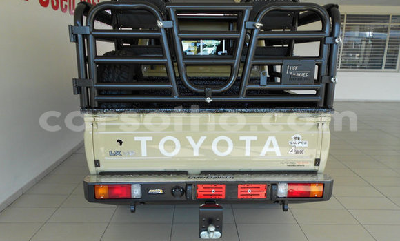 اشتري مستعمل Toyota Land Cruiser Beige سيارة في Maseru في Maseru اشتري مستعمل Toyota Land Cruiser Beige سيارة في Maseru في Maseru