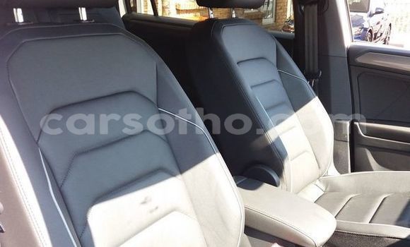 اشتري مستعمل Volkswagen Tiguan White سيارة في Maseru في Maseru اشتري مستعمل Volkswagen Tiguan White سيارة في Maseru في Maseru