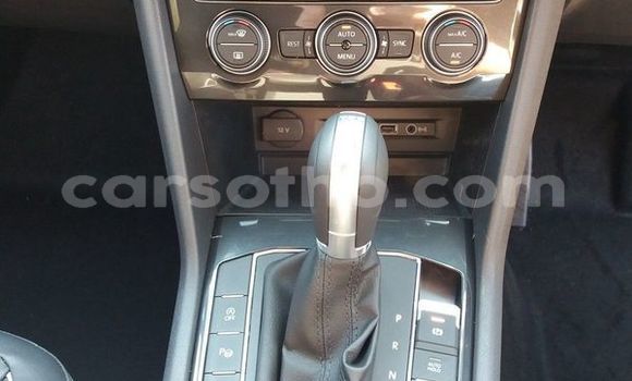 اشتري مستعمل Volkswagen Tiguan White سيارة في Maseru في Maseru اشتري مستعمل Volkswagen Tiguan White سيارة في Maseru في Maseru