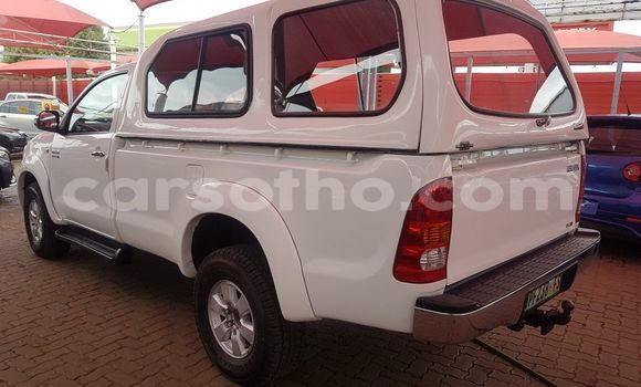 Buy Used Toyota Hilux White Car in Peka in Leribe Buy Used Toyota Hilux White Car in Peka in Leribe