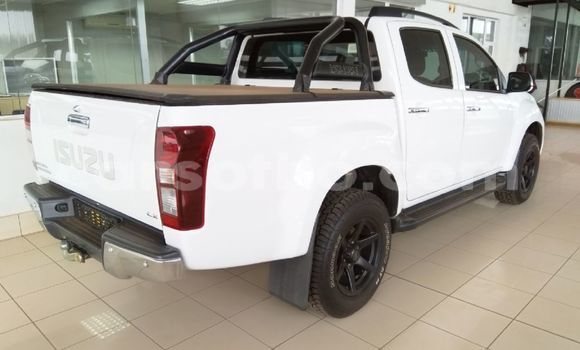 Buy Used Isuzu KB White Car in Maseru in Maseru Buy Used Isuzu KB White Car in Maseru in Maseru