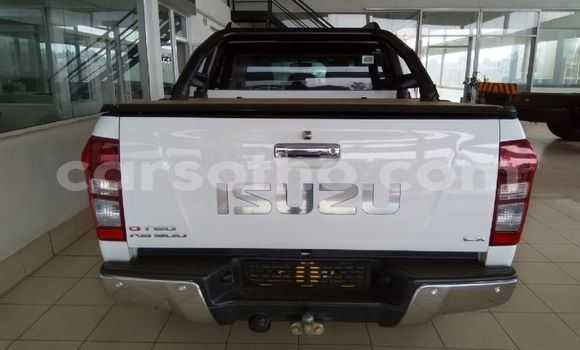 Buy Used Isuzu KB White Car in Maseru in Maseru Buy Used Isuzu KB White Car in Maseru in Maseru
