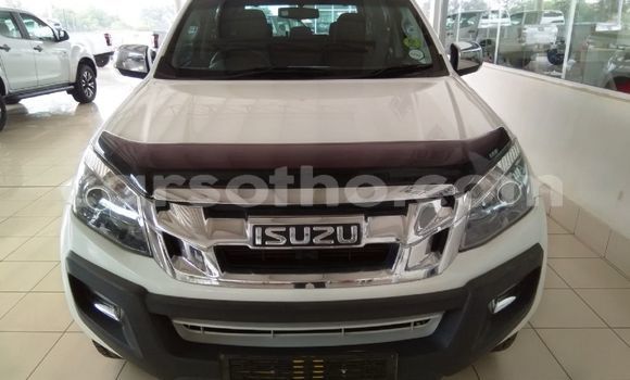 Buy Used Isuzu KB White Car in Maseru in Maseru Buy Used Isuzu KB White Car in Maseru in Maseru