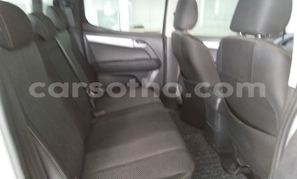 Buy Used Isuzu KB White Car in Maseru in Maseru Buy Used Isuzu KB White Car in Maseru in Maseru