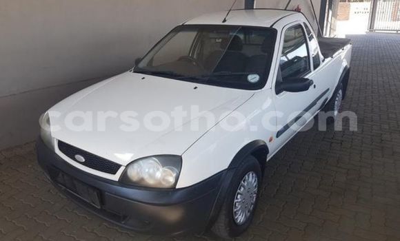 Buy Used Ford B-MAX White Car in Mafeteng in Mafeteng Buy Used Ford B-MAX White Car in Mafeteng in Mafeteng