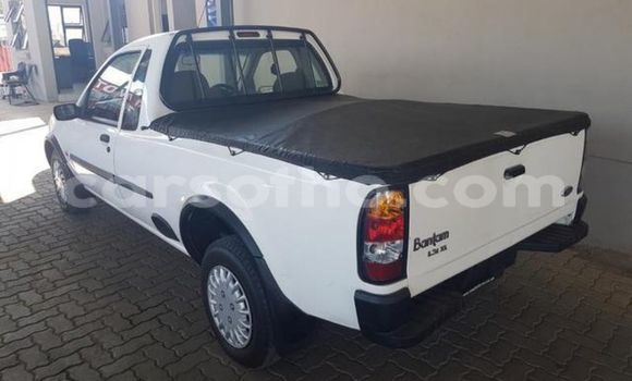 Buy Used Ford B-MAX White Car in Mafeteng in Mafeteng Buy Used Ford B-MAX White Car in Mafeteng in Mafeteng