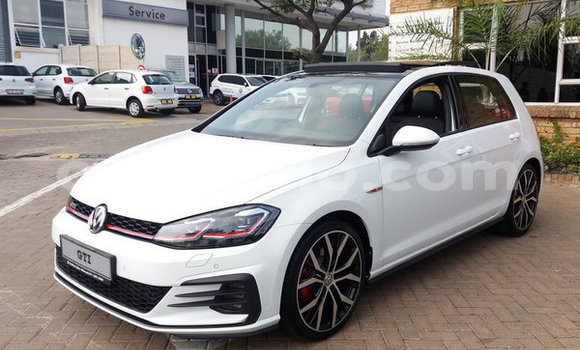 اشتري مستعمل Volkswagen Golf GTI White سيارة في Butha Buthe في Butha-Buthe اشتري مستعمل Volkswagen Golf GTI White سيارة في Butha Buthe في Butha-Buthe