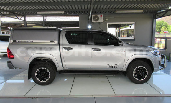 Buy Used Toyota Hilux Silver Car in Maseru in Maseru Buy Used Toyota Hilux Silver Car in Maseru in Maseru
