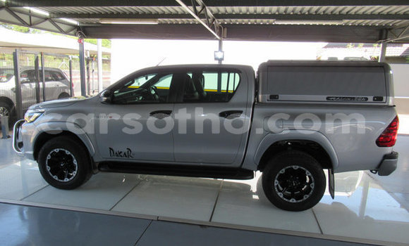 Buy Used Toyota Hilux Silver Car in Maseru in Maseru Buy Used Toyota Hilux Silver Car in Maseru in Maseru