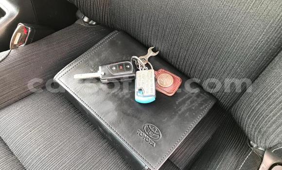 اشتري مستعمل Toyota Hilux White سيارة في Hlotse في Leribe اشتري مستعمل Toyota Hilux White سيارة في Hlotse في Leribe