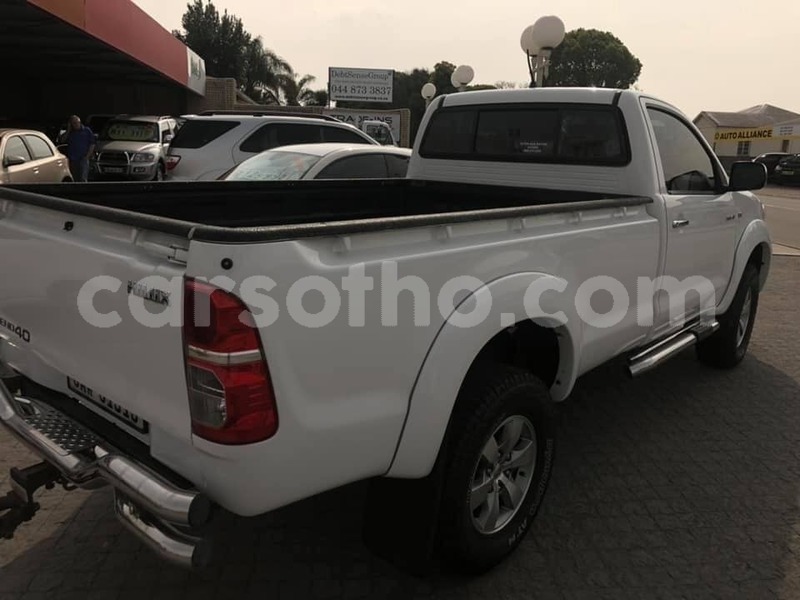 Big with watermark toyota hilux leribe maputsoe 13685